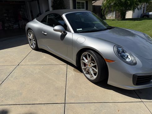 Used 2018 Porsche 911 Carrera S image 8