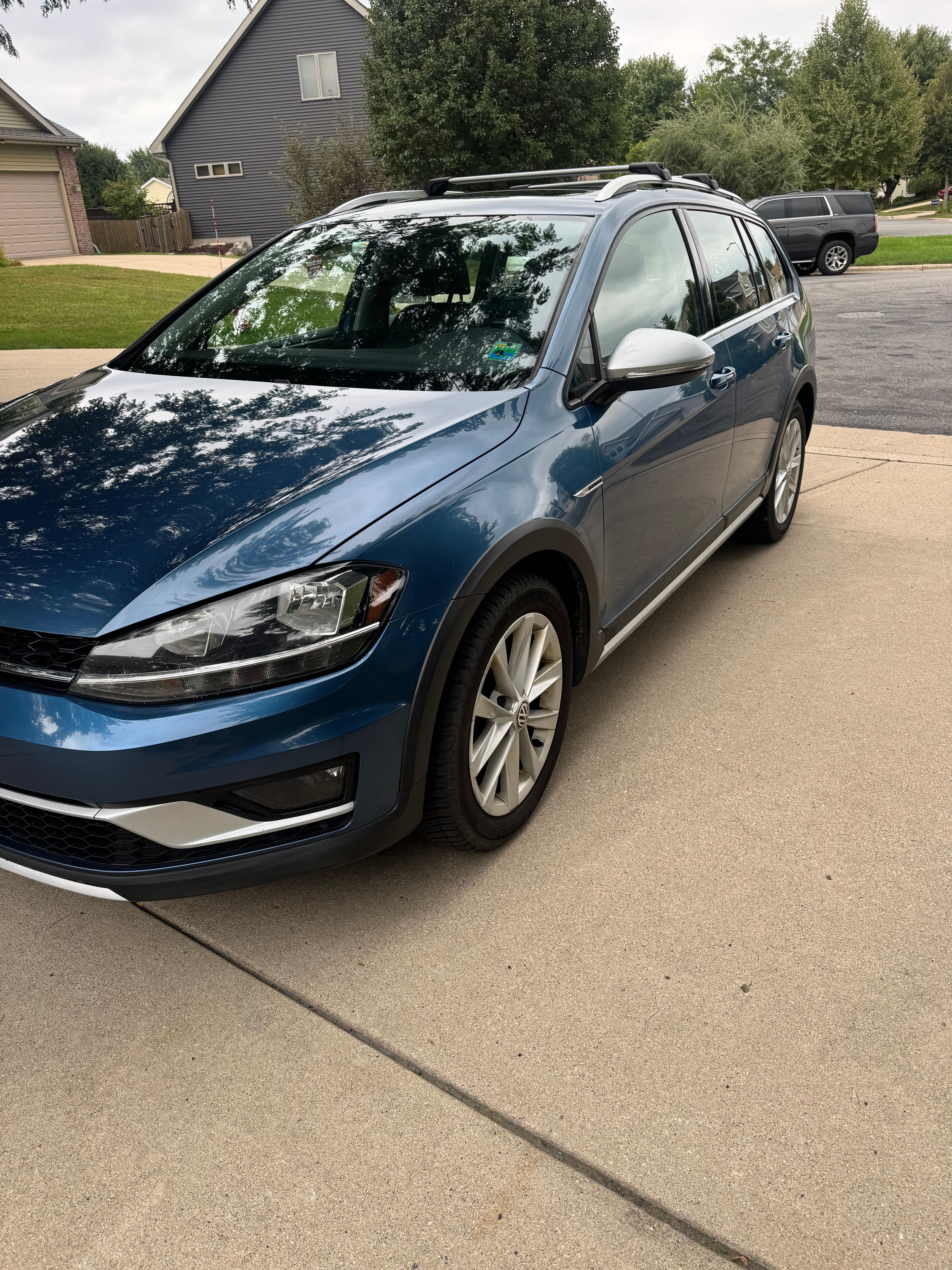 Used 2018 Volkswagen Golf Alltrack SE AWD/4WD image 4