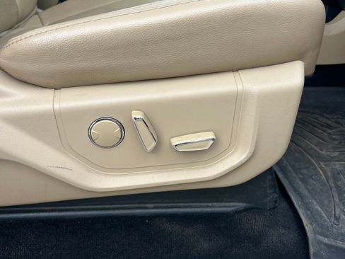 Used 2019 Ford F250 Lariat w/ Lariat Ultimate Package image 28