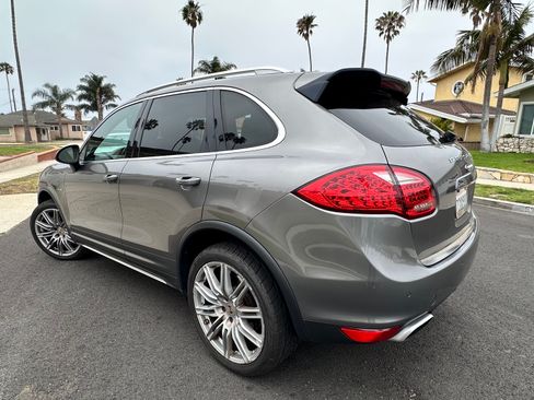 Used 2013 Porsche Cayenne Diesel AWD/4WD image 5