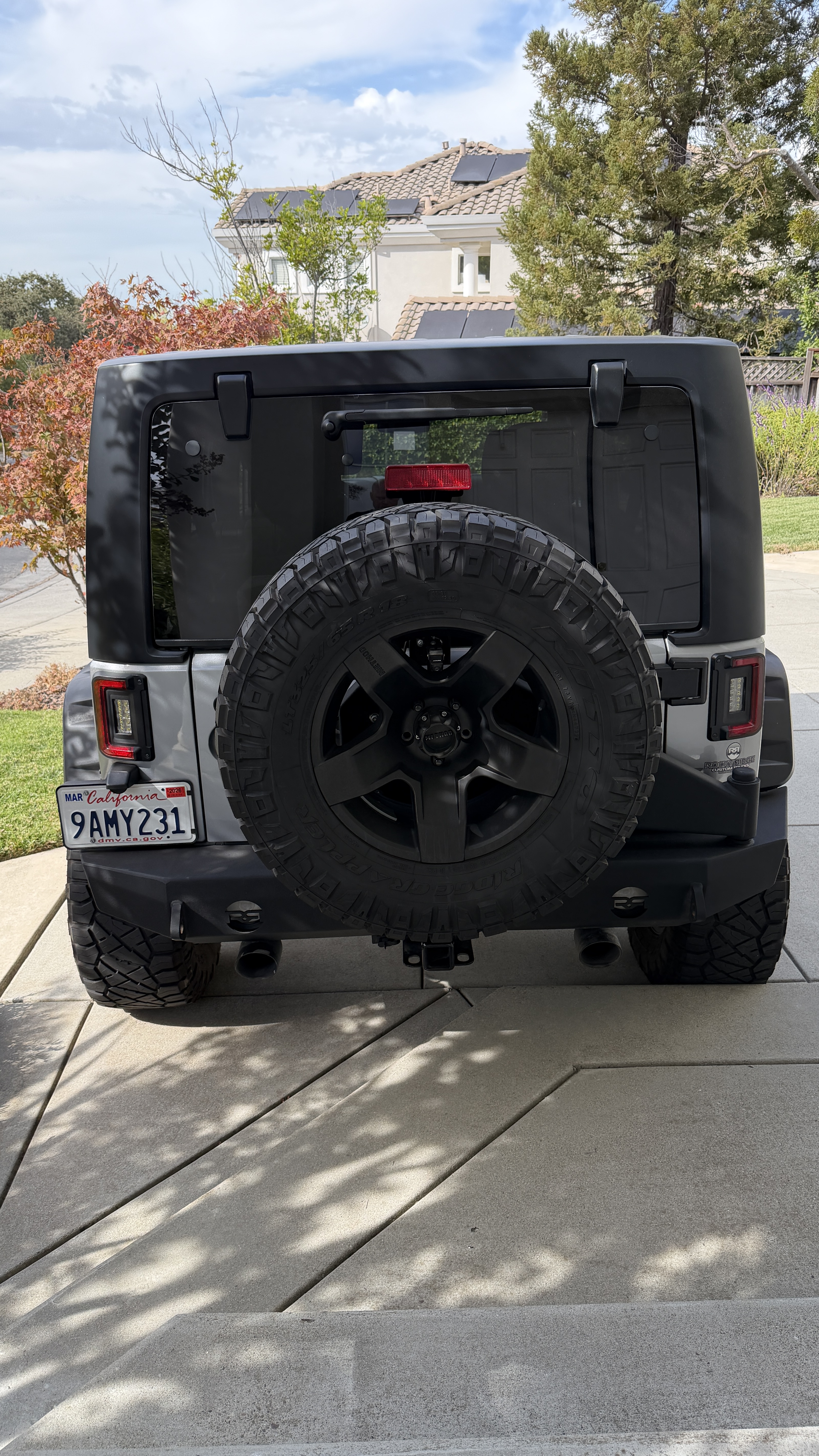 Used 2015 Jeep Wrangler Unlimited Sport w/ Quick Order Package 24S AWD/4WD image 2