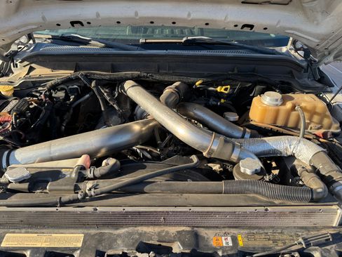 Used 2011 Ford F250 Lariat w/ FX4 4X4 Off-Road Pkg image 14