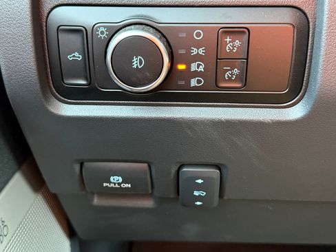 Used 2024 Ford F250 Lariat w/ Lariat Ultimate Package image 21