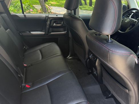 Used 2020 Toyota 4Runner TRD Off-Road Premium w/ Moonroof Package AWD/4WD image 21
