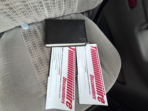 Used 2005 Chevrolet Venture LS w/ Easy Order Package image 10