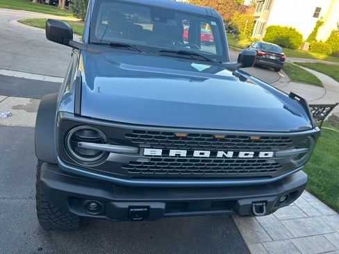 Used 2023 Ford Bronco Badlands w/ Sasquatch Package AWD/4WD image 1