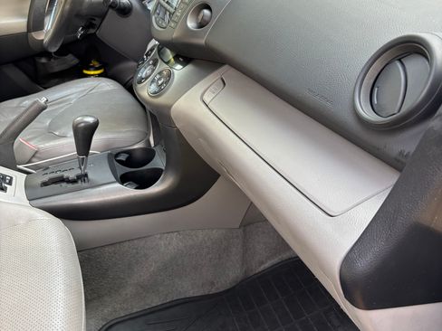 Used 2011 Toyota RAV4 Limited image 8