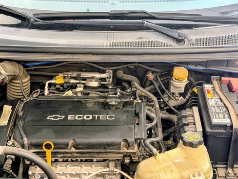 Used 2017 Chevrolet Sonic LT image 12