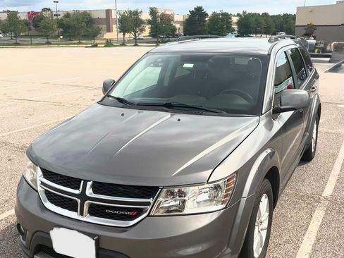 Used 2013 Dodge Journey SXT w/ Popular Equipment Group FWD image 1