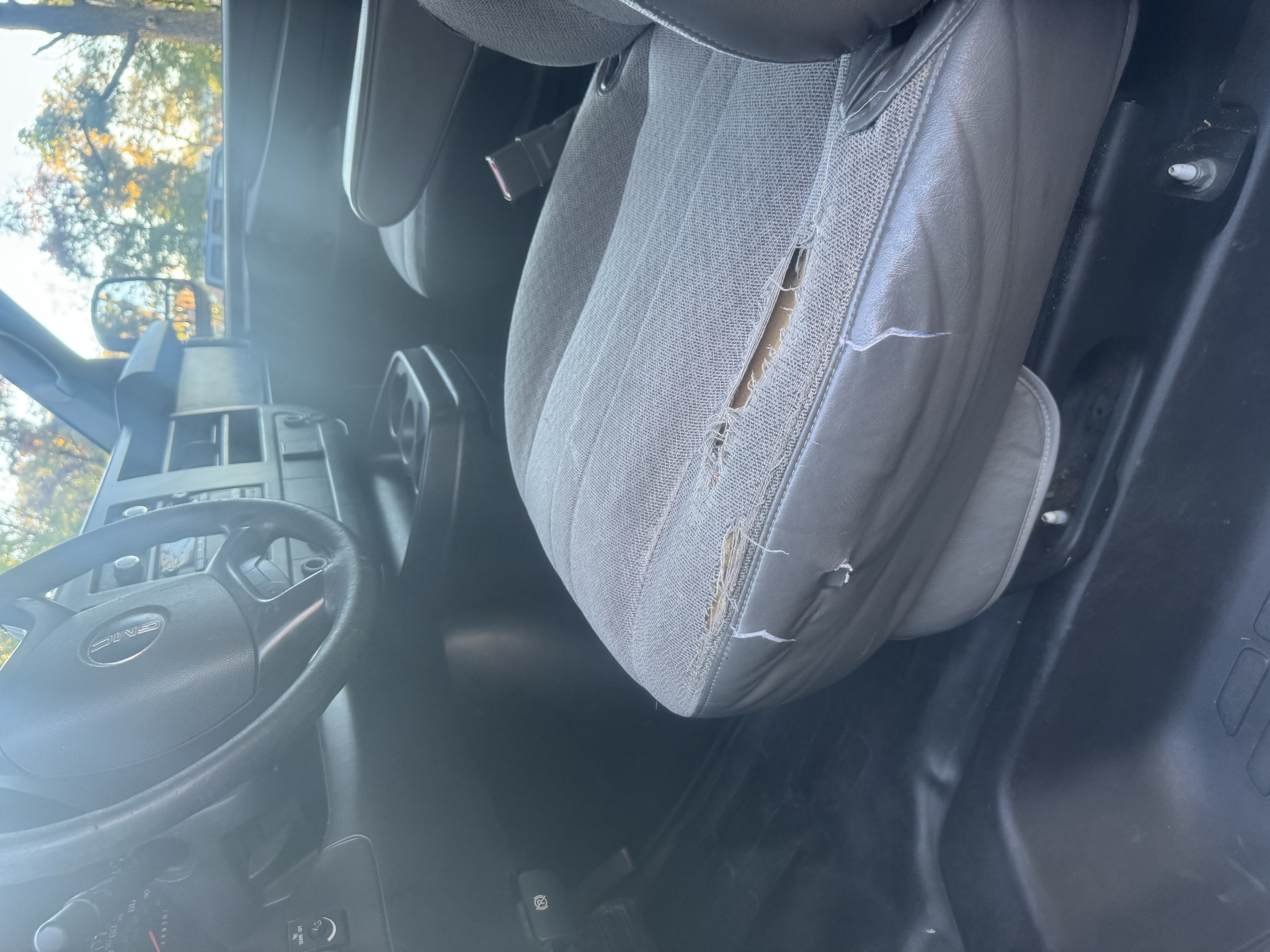 Used 2015 GMC Savana 2500 RWD image 12