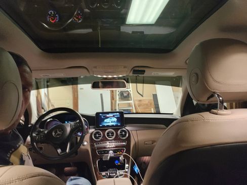 Used 2016 Mercedes-Benz C 300 4MATIC Sedan image 13