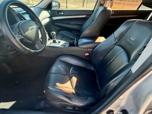 Used 2012 INFINITI G37 Journey w/ Premium Pkg image 13