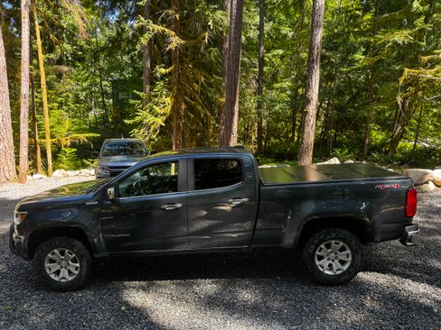 Used 2018 Chevrolet Colorado LT w/ Luxury Package, Chrome AWD/4WD image 1