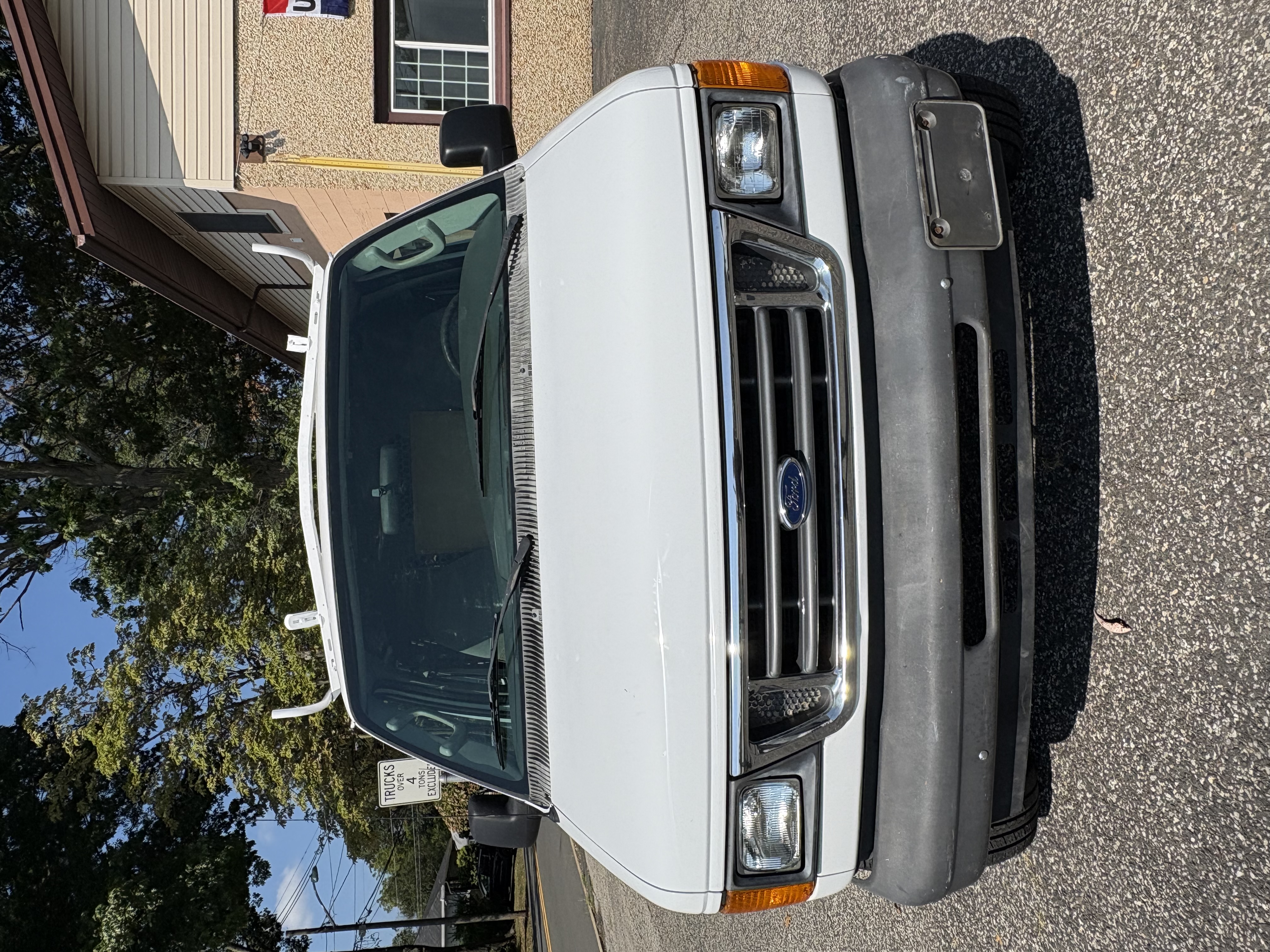 Used 2007 Ford E-250 and Econoline 250 RWD image 2