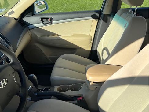 Used 2010 Hyundai Sonata GLS image 10