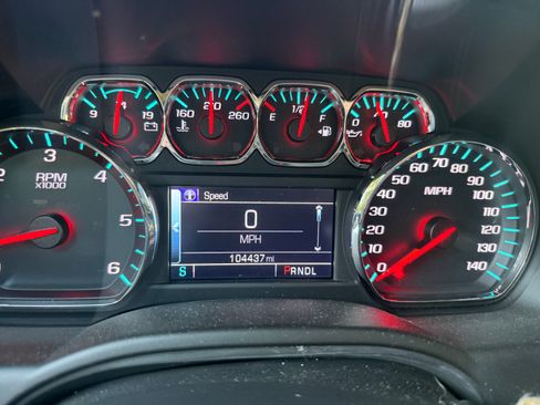 Used 2017 GMC Yukon SLE RWD image 16