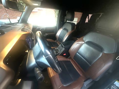 Used 2023 Ford Bronco Outer Banks w/ Sasquatch Package image 5