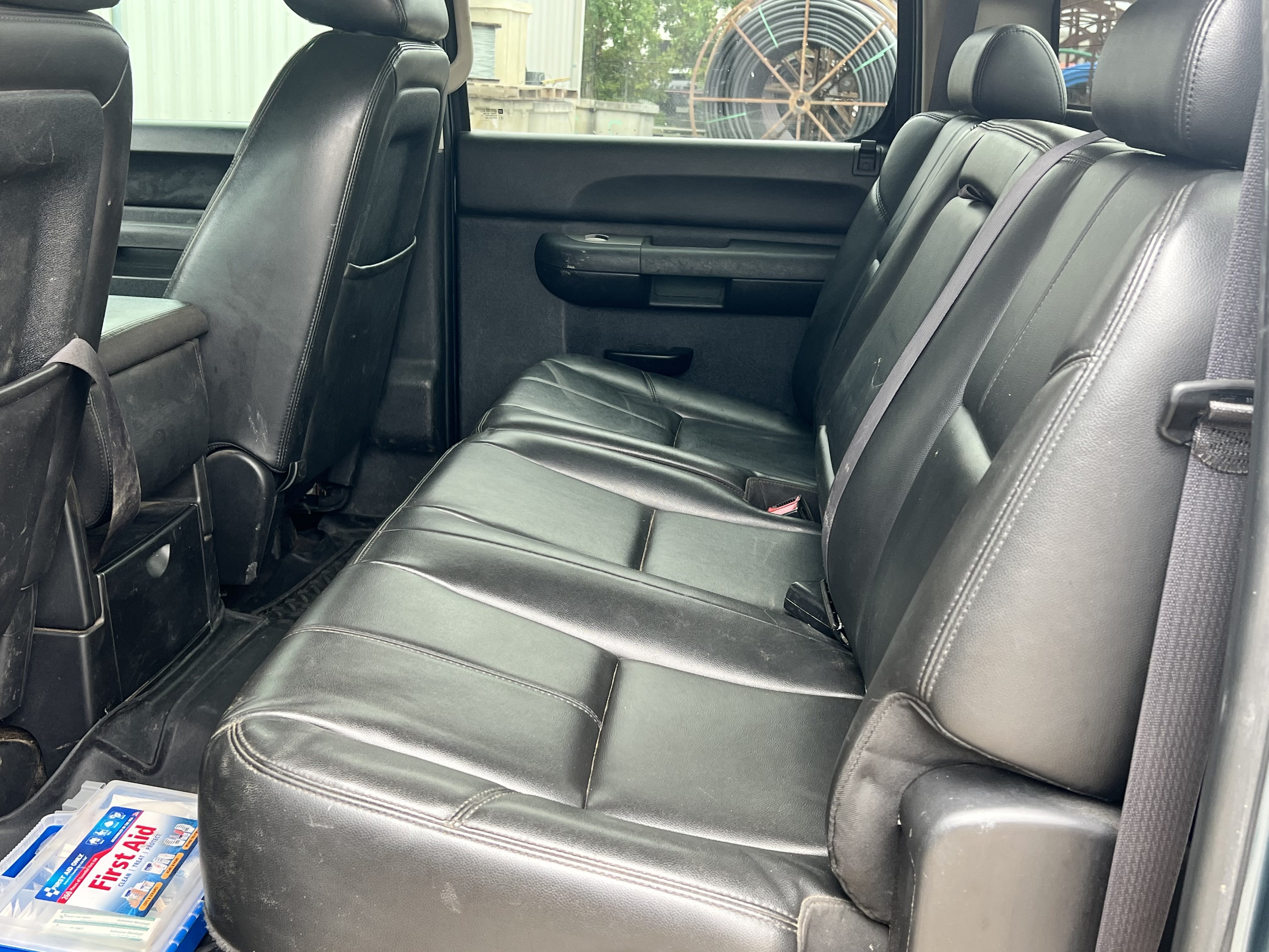 Used 2011 Chevrolet Silverado 2500 LT w/ Interior Plus Package AWD/4WD image 10