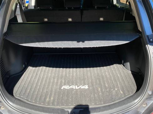 Used 2017 Toyota RAV4 XLE w/ All Weather Liner Package FWD image 10
