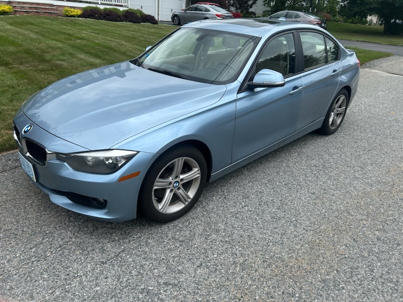 Used 2014 BMW 320i xDrive Sedan AWD/4WD image 2