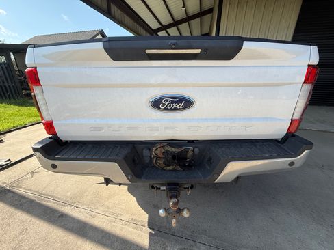 Used 2019 Ford F350 Lariat w/ Lariat Ultimate Package AWD/4WD image 8