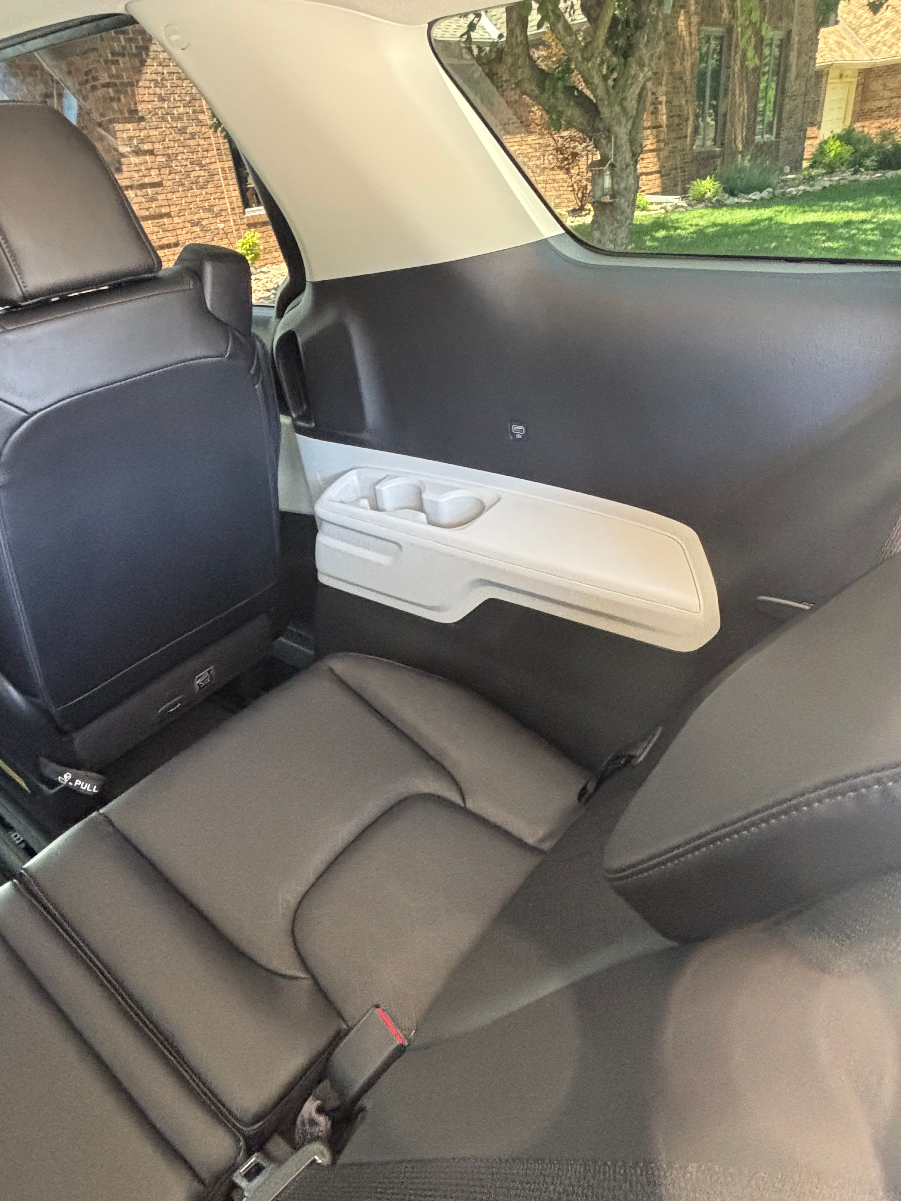 Used 2023 Kia Carnival LX FWD image 23