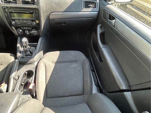 Used 2015 Volkswagen Jetta TDI S image 16