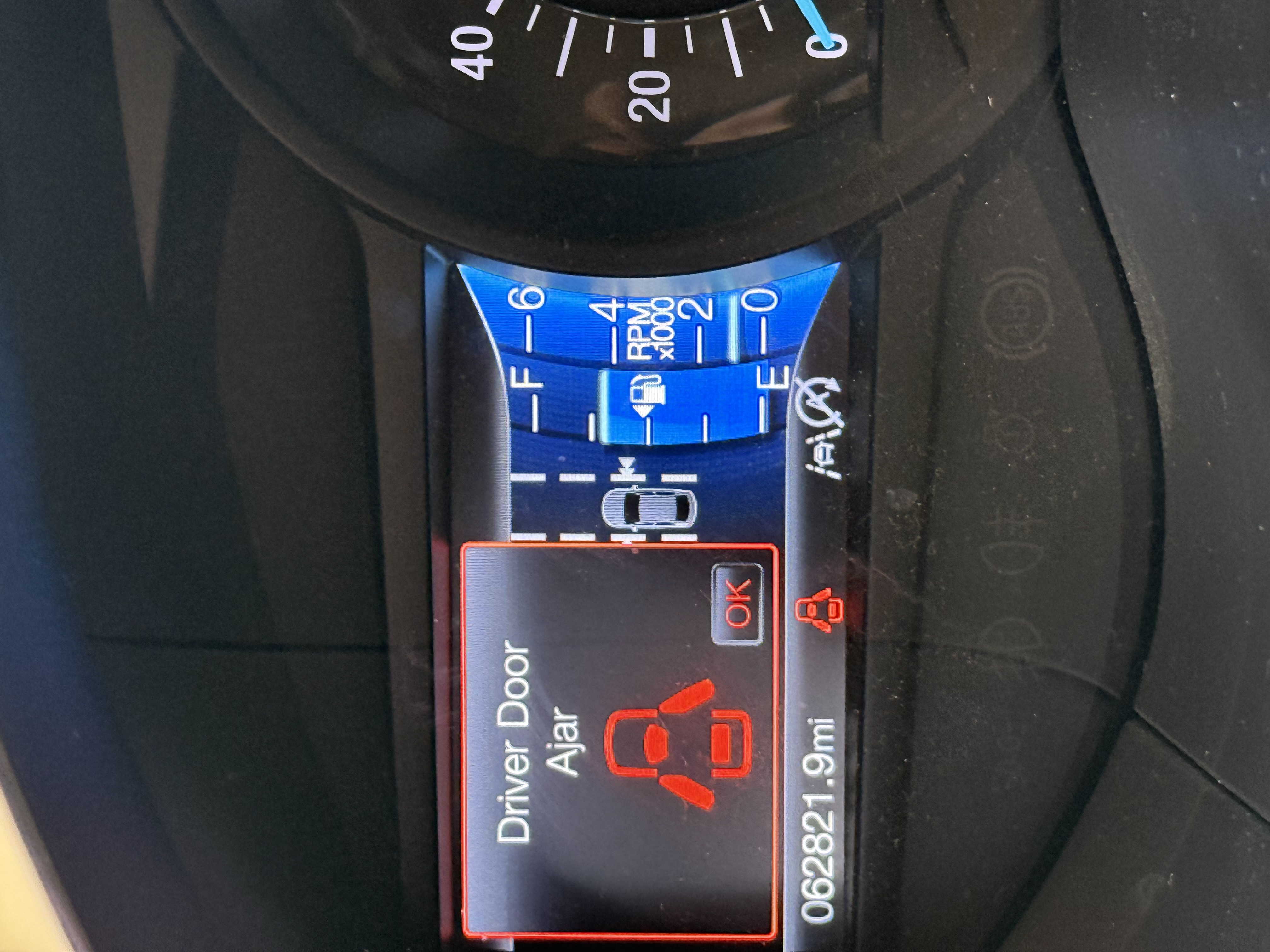 Used 2021 Ford Edge SE FWD image 14