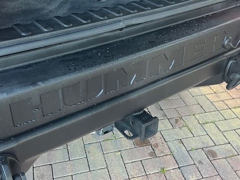 Used 2005 HUMMER H2 w/ Preferred Equipment Group image 23