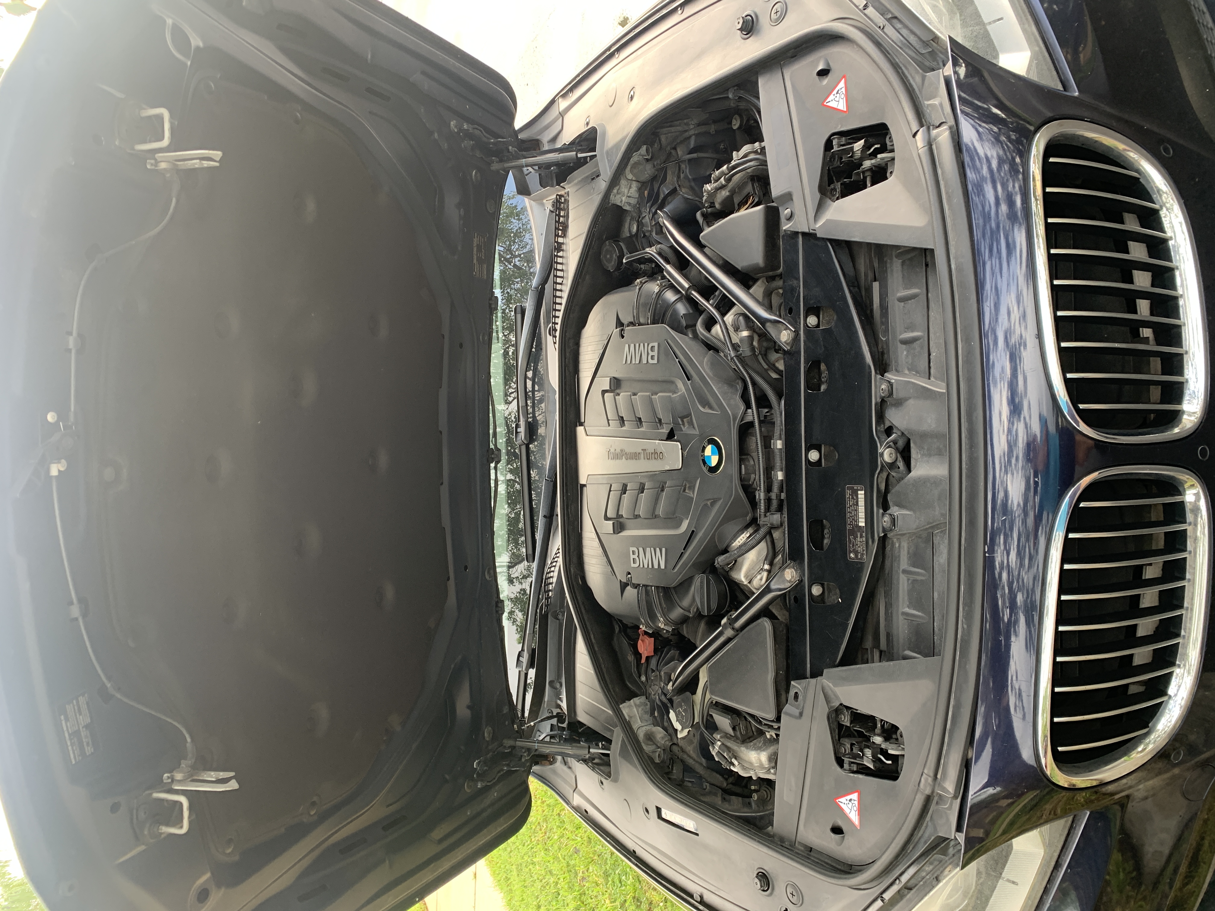 Used 2014 BMW 750i RWD image 15