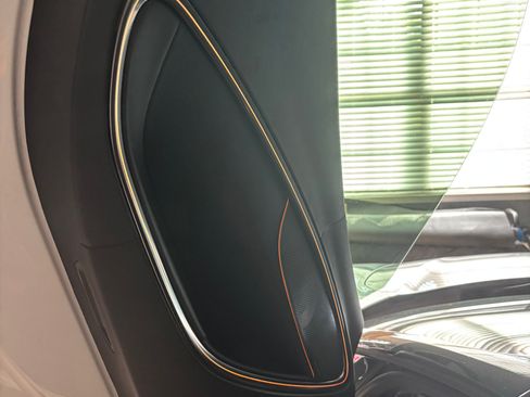 Used 2025 McLaren Artura Spider Convertible 2D image 5