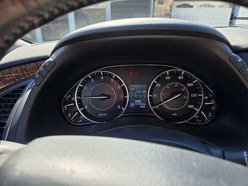 Used 2018 Nissan Armada SL w/ Premium Package image 16