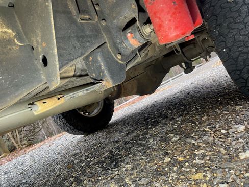 Used 2006 Chevrolet Silverado 2500 LT w/ Heavy-Duty Power Package image 23