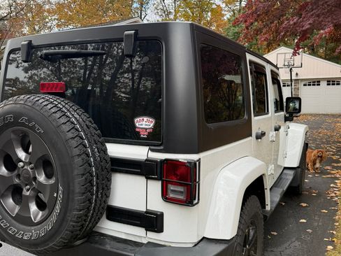 Used 2017 Jeep Wrangler Unlimited Sport image 6