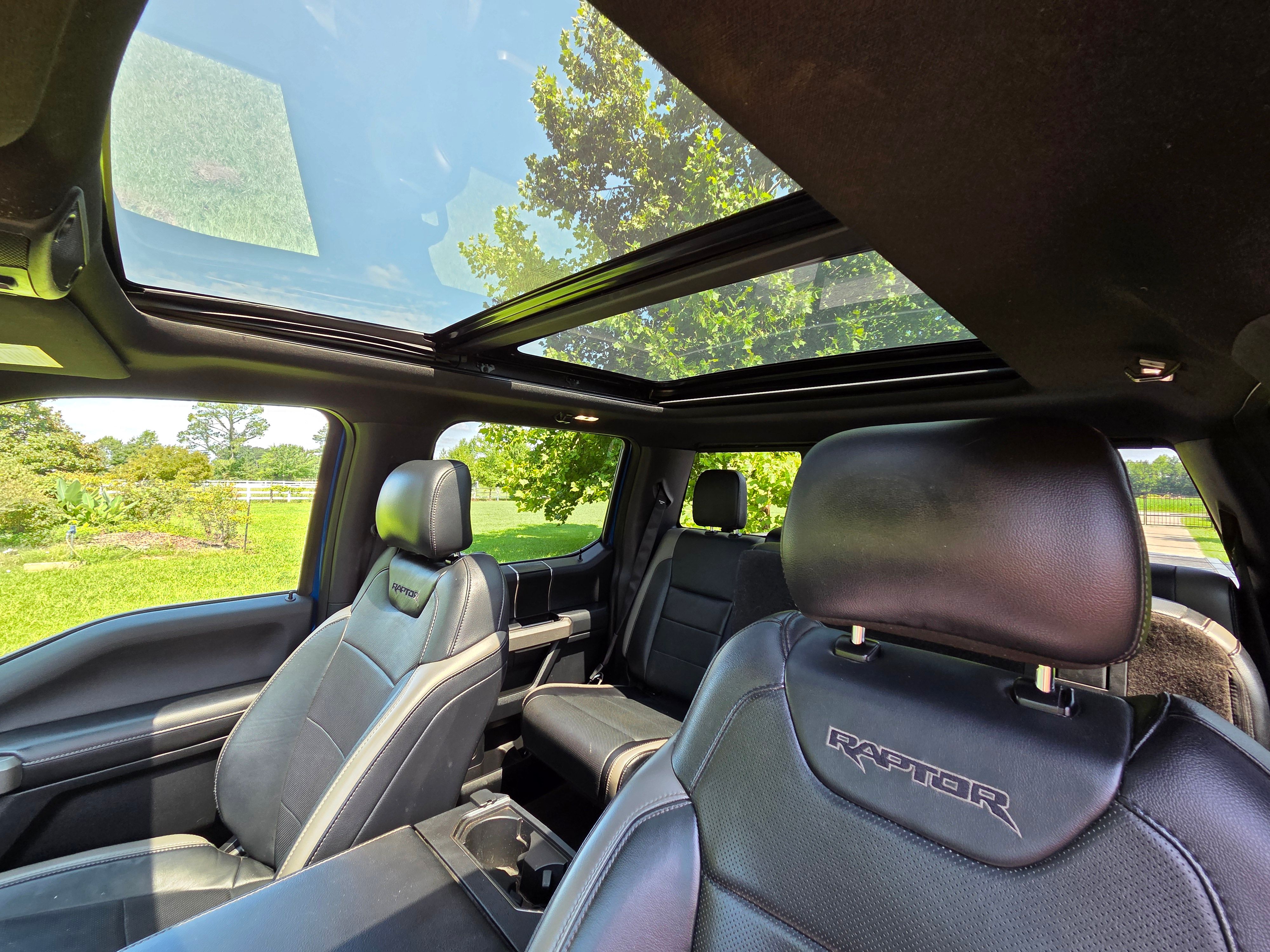 Used 2017 Ford F150 Raptor w/ Equipment Group 802A Luxury AWD/4WD image 24