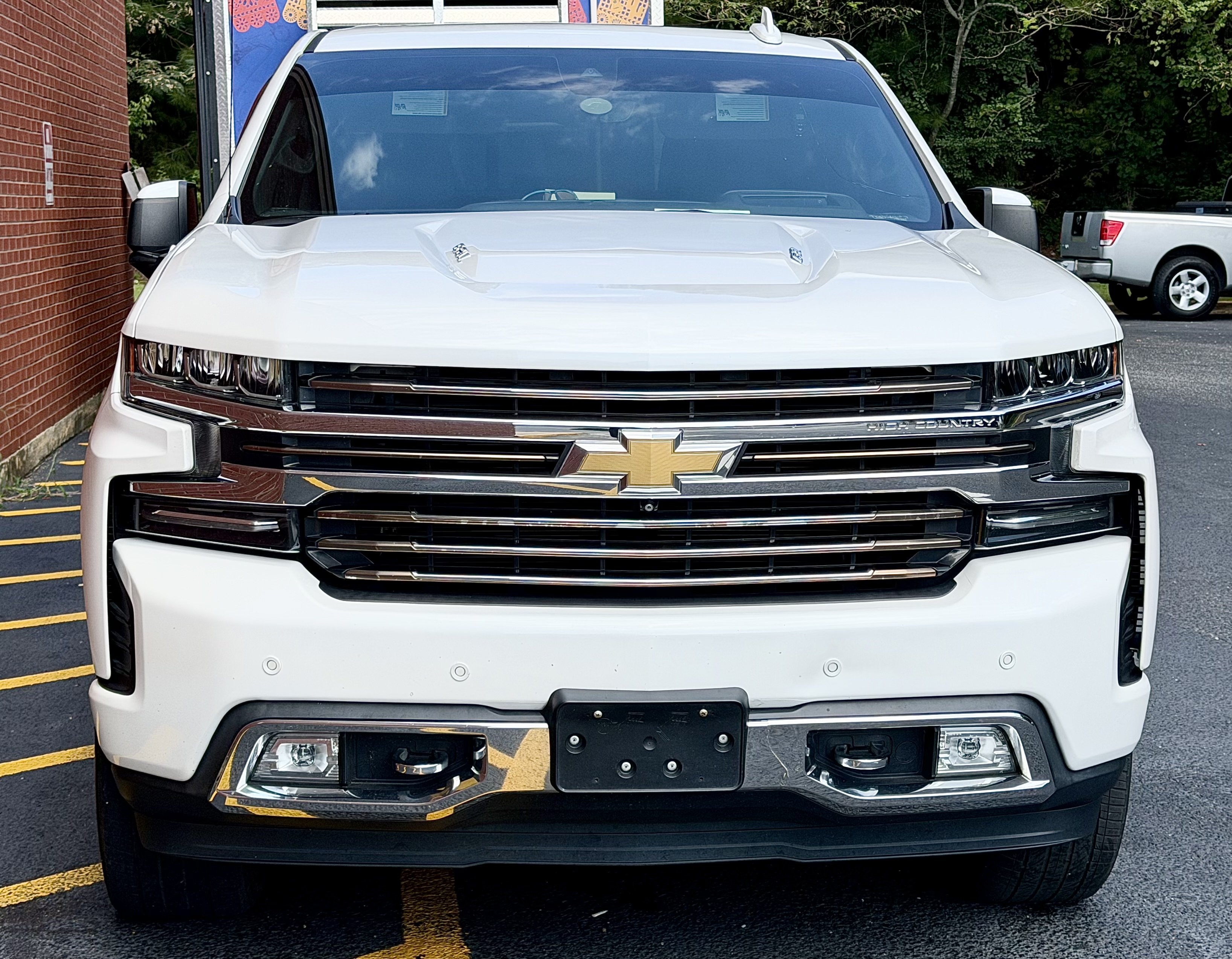 Used 2020 Chevrolet Silverado 1500 High Country w/ Technology Package AWD/4WD image 1