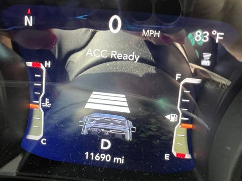 Used 2024 Jeep Wrangler Unlimited Sahara AWD/4WD image 5