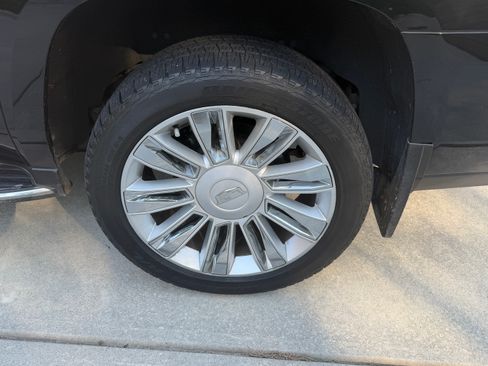 Used 2015 Cadillac Escalade ESV Platinum image 23