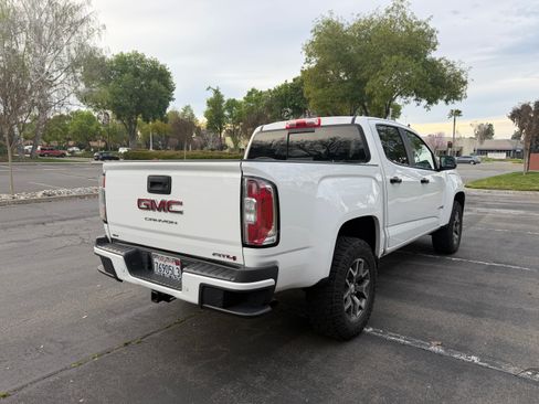 Used 2022 GMC Canyon AT4 w/ Trailering Package image 4