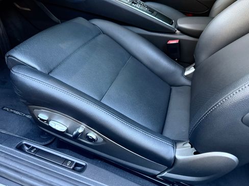 Used 2024 Porsche 718 Boxster image 28