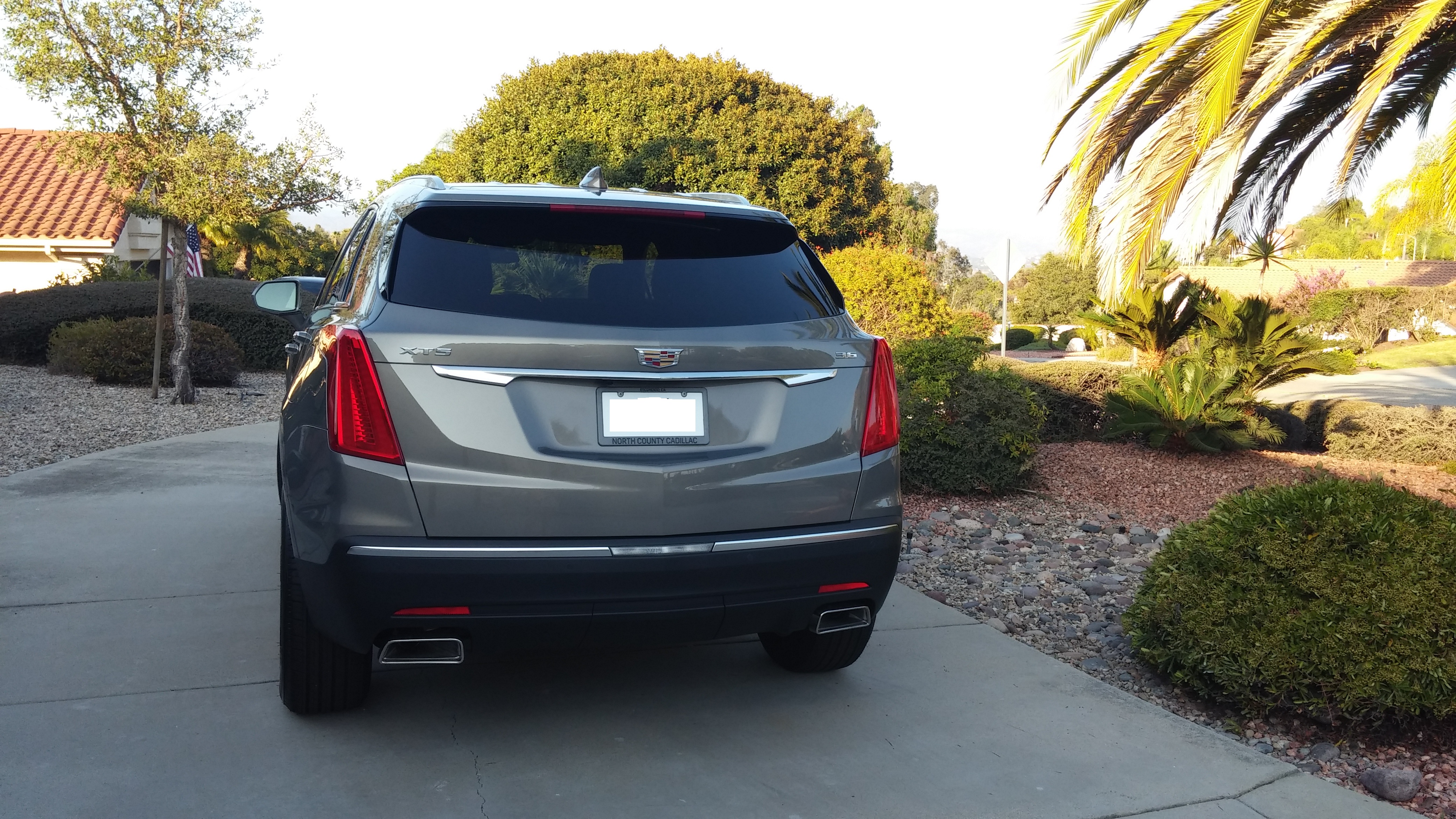 Used 2017 Cadillac XT5 FWD image 4