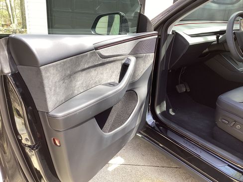 Used 2026 Tesla Model Y Long Range AWD/4WD image 12