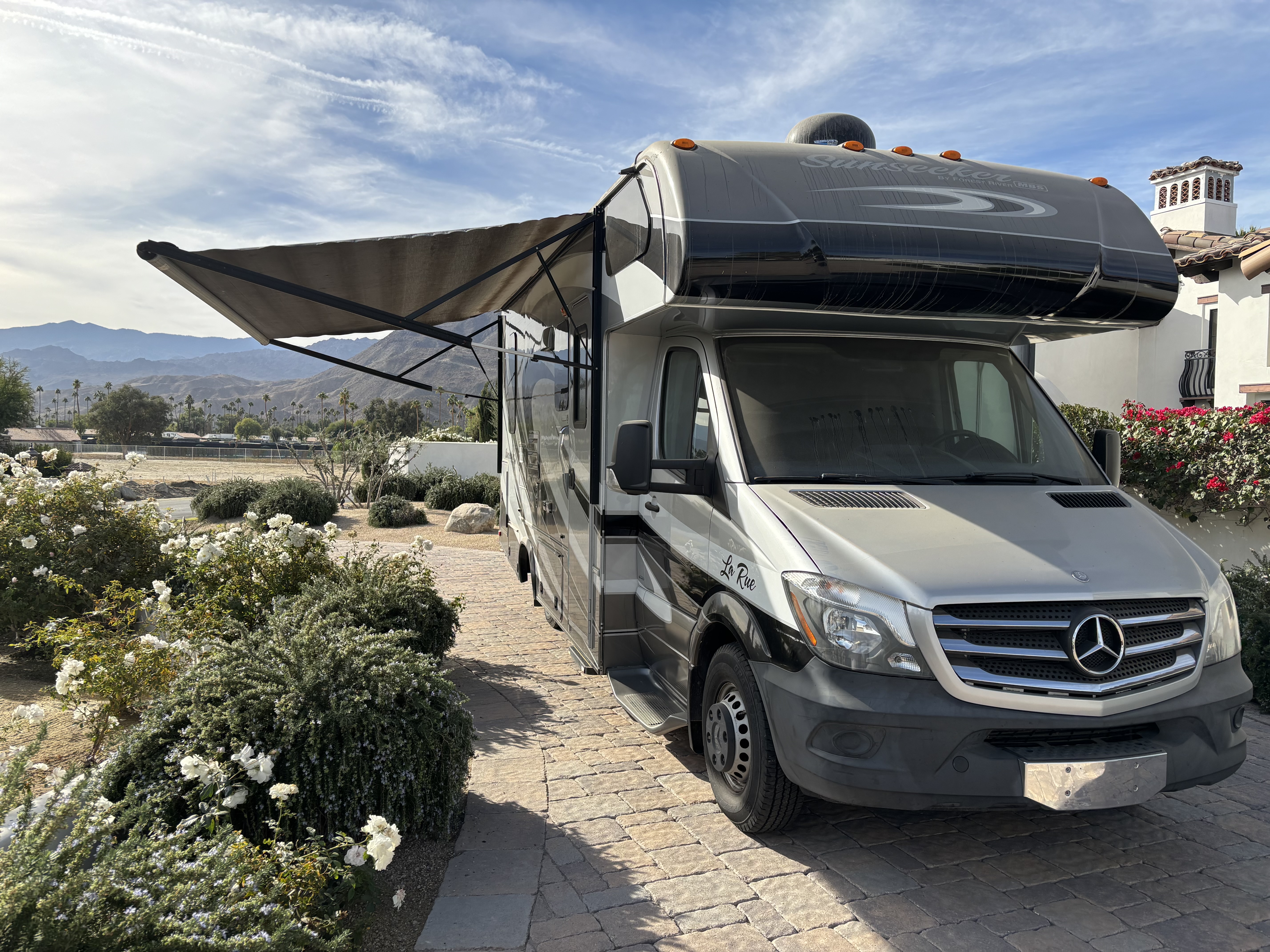 Used 2014 Mercedes-Benz Sprinter 3500 image 2