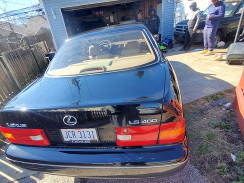 Used 1999 Lexus LS 400 image 5