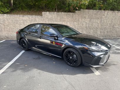 Used 2025 Toyota Camry SE