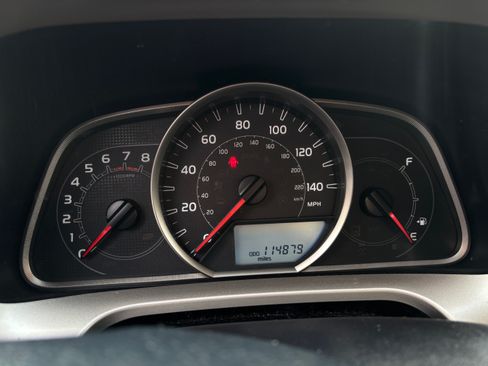 Used 2015 Toyota RAV4 LE image 14