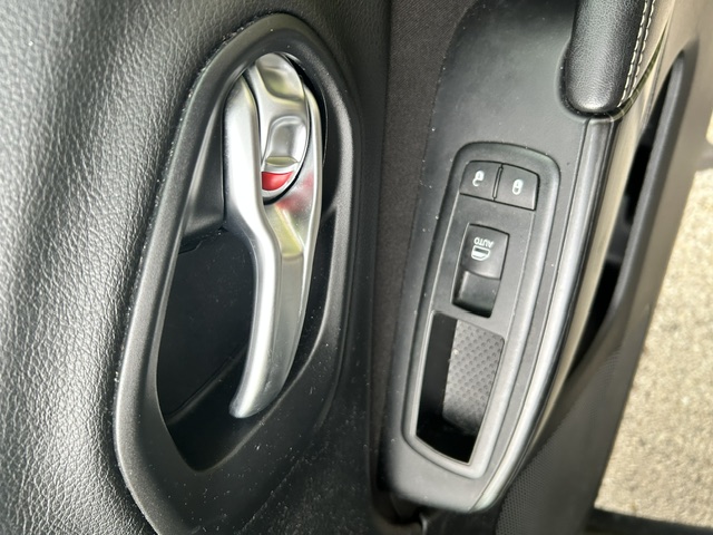 Used 2014 Jeep Cherokee Latitude AWD/4WD image 20