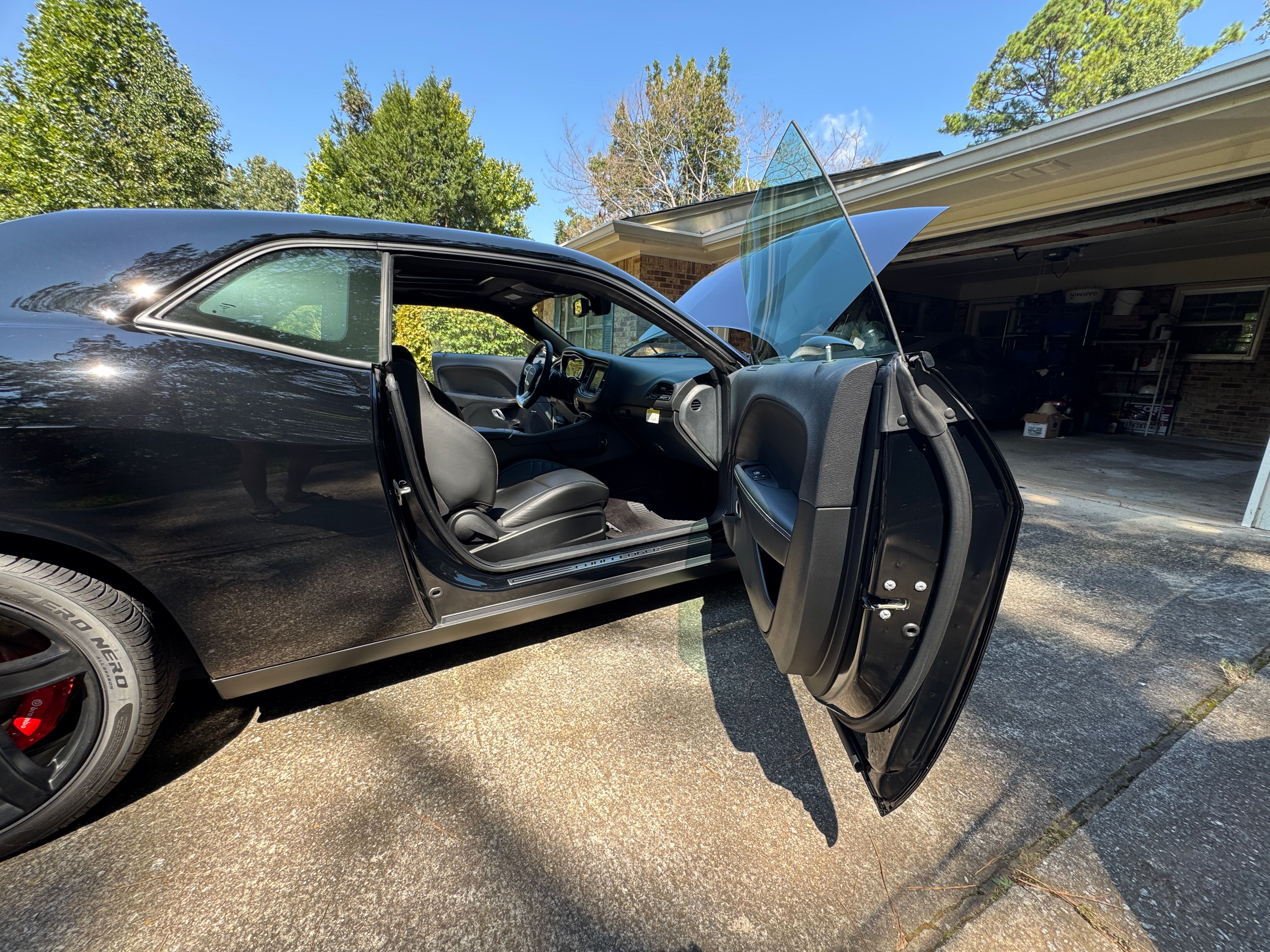 Used 2018 Dodge Challenger SRT RWD image 30