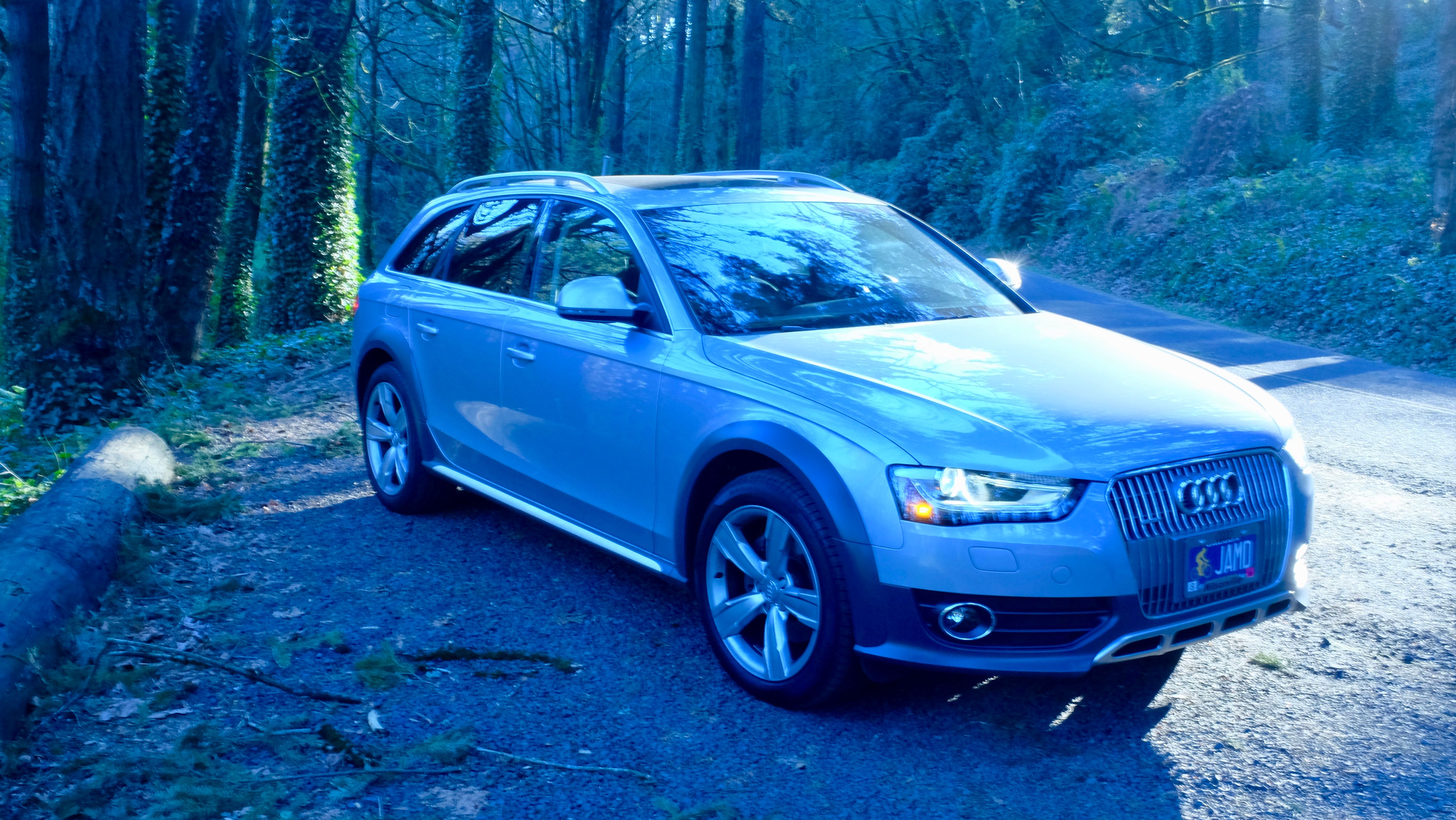 Used 2015 Audi A4 Premium Plus w/ Technology Package AWD/4WD image 1