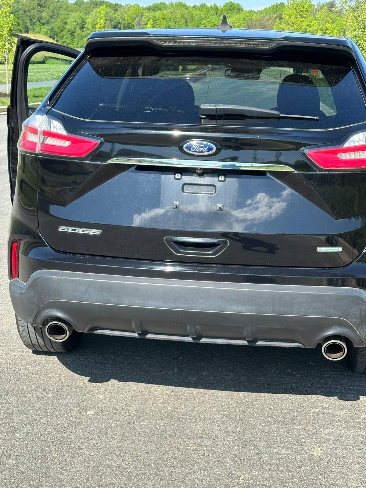 Used 2019 Ford Edge SE w/ Cargo Accessory Package FWD image 16